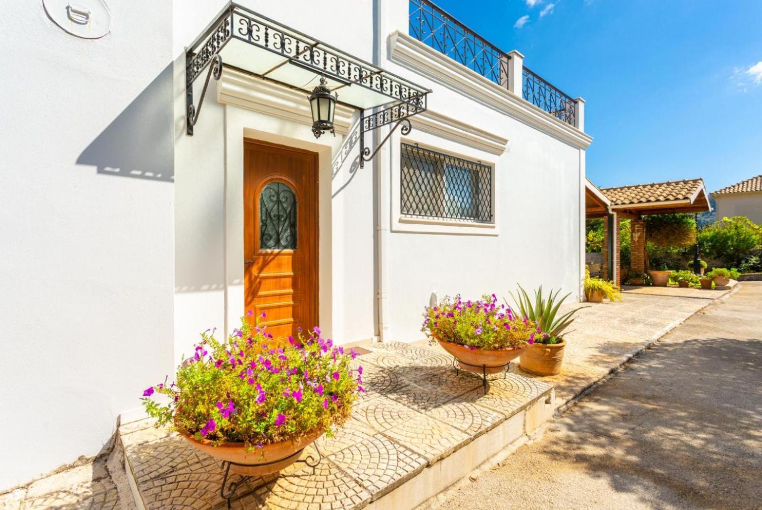 Villa Golden Tiara Agioi Deka  Exterior photo